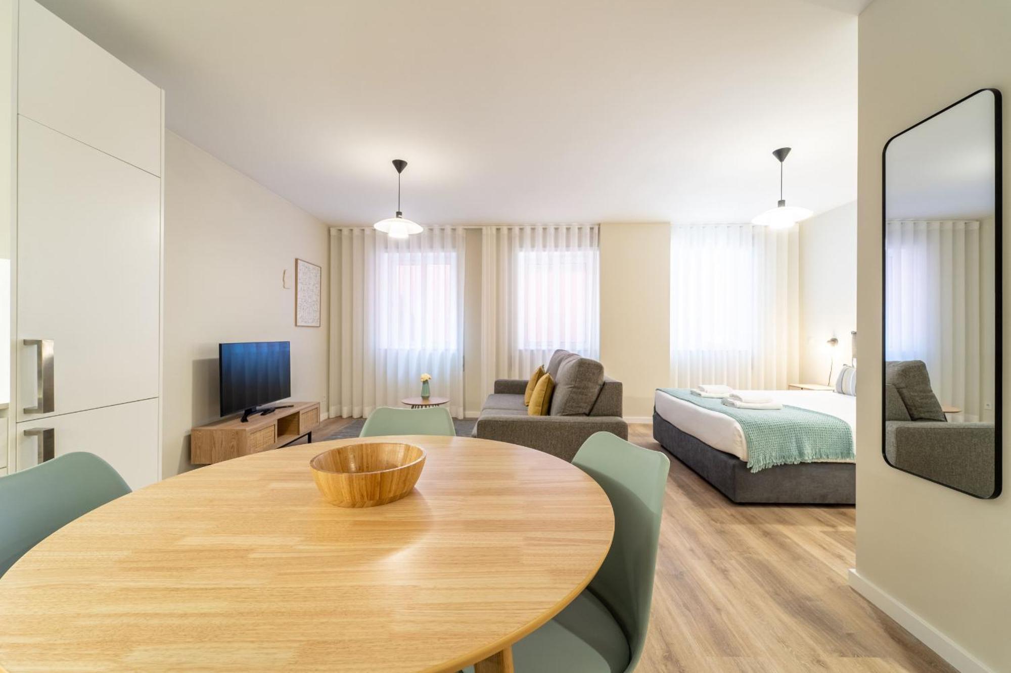 On The Square Studio - City Center By House And People 布拉加 外观 照片